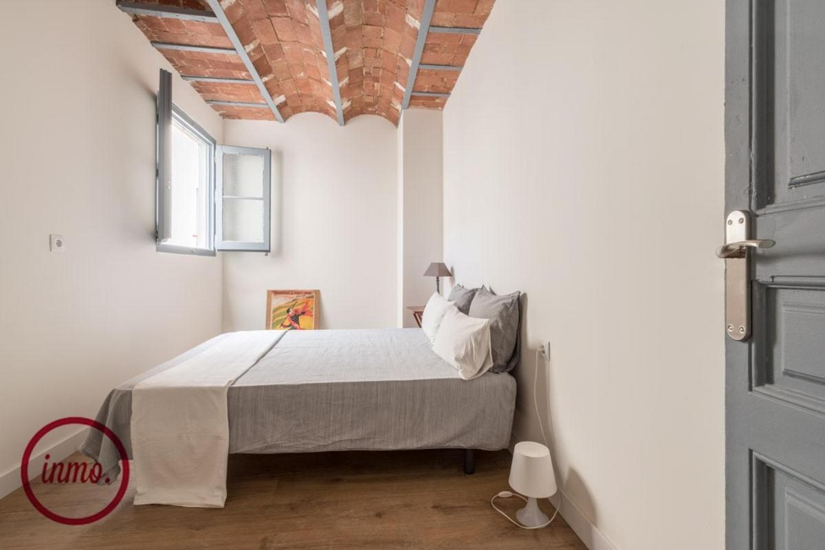 - Eixample 4b Apartment Barcelona